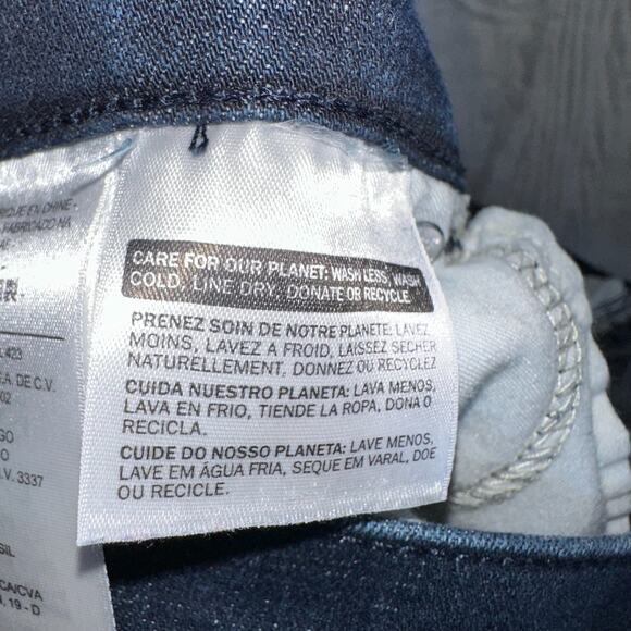 Levi's Jeans Women's 14 Blue Denim Stretch 5-Pocket Classic Straight Leg Zip Fly - Picture 11 of 13